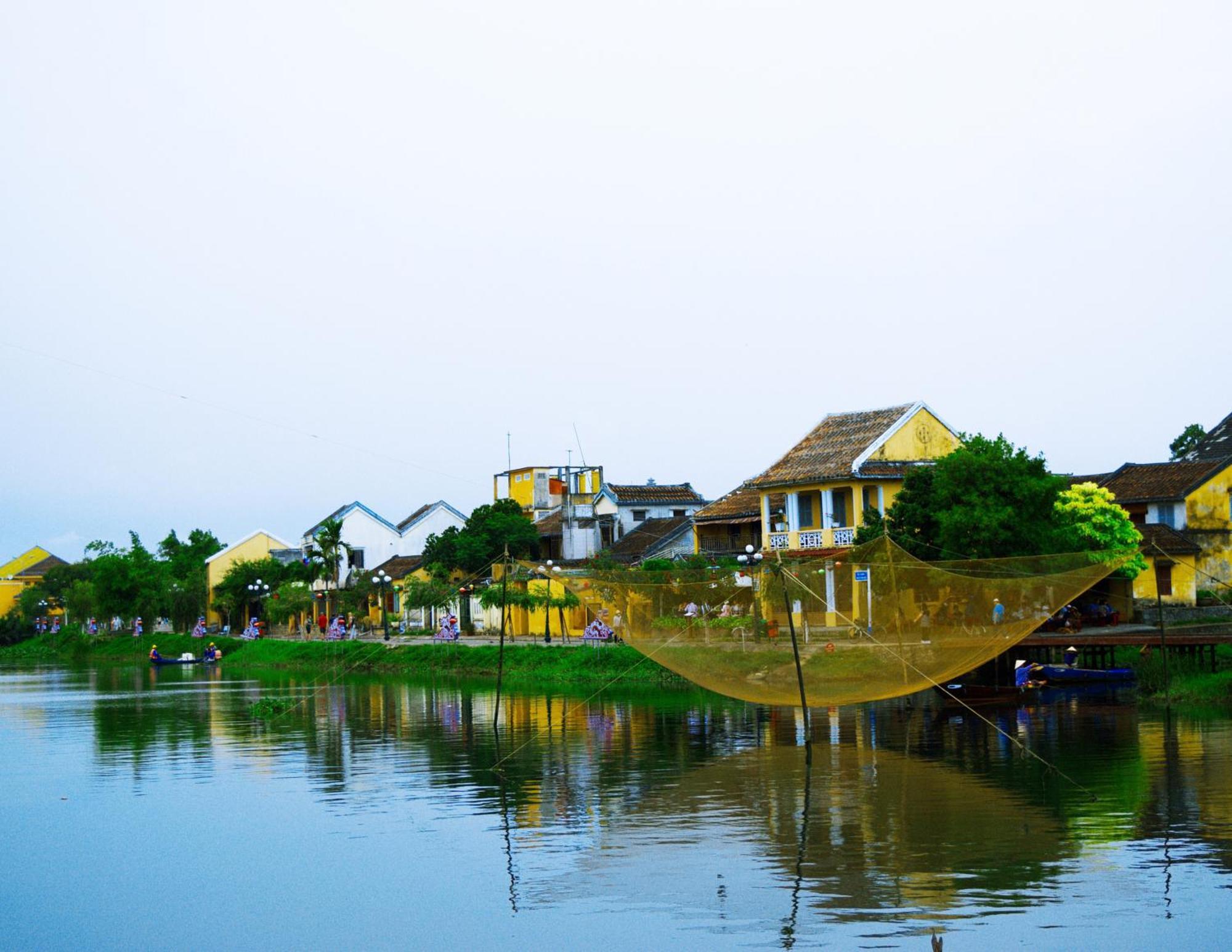 Lantana Riverside Hoi An Boutique Hotel & Spa Exterior photo